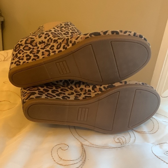 TOMS Kelsey Leopard Ankle Booties Size  6 1/2 W - Picture 8 of 8